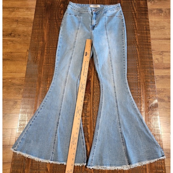 Rock & Roll Denim Denim - Rock & Roll Denim Bargain Button Bell Jeans Women's Size 29 X 30 Style WPB1658